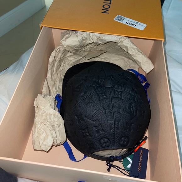 Louis Vuitton 1.0 Embossed Monogram Leather Cap - Picture 8 of 11